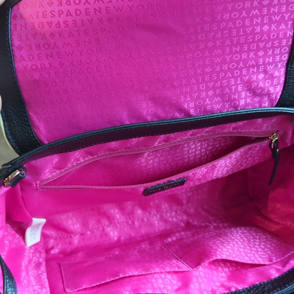 UEC Gorgeous Kate Spade, Color - Black and Porcelain Purse. Beautiful interior. - Picture 5 of 8